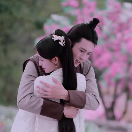 (龙非夜对芸汐的宠爱)龙非夜带芸汐踏上征程，探秘神秘的梅海深处